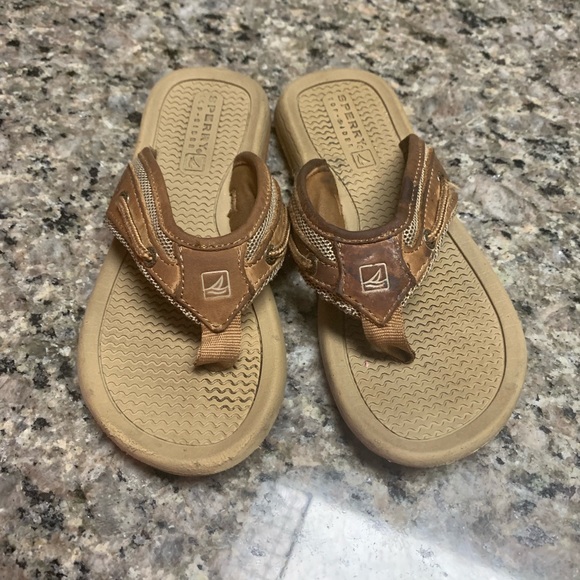 boys sperry flip flops